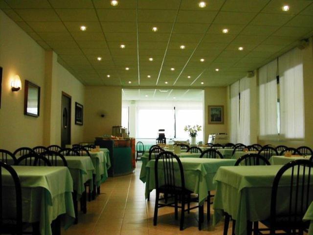 Albergo Dolomiti Lido di Jesolo Buitenkant foto